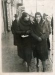 Dwie kobiety na Rynku Kościuszki